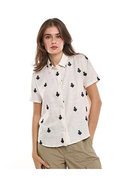 R&B قميص مطرز بياقة كلاسيكية وأكمام قصيرة