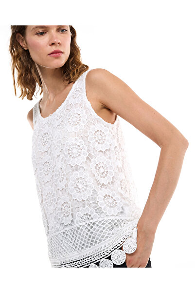 R&B Laced Sleeveless Top