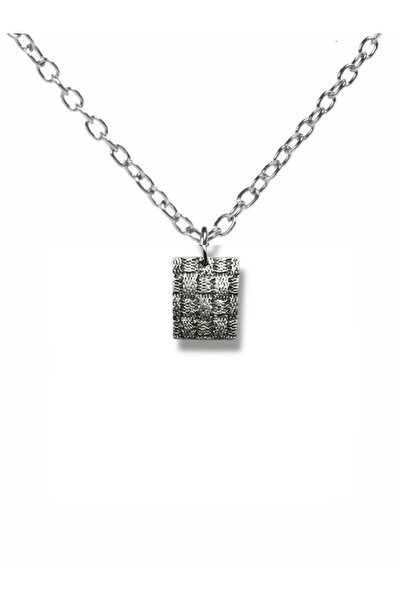Herşey Nota قلادة مربعة هندسية منقوشة - إكسسوار معدني للجنسين مع سلسلة 60 سم