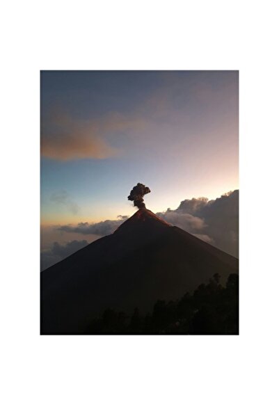 OEM Lucrare de artă pe pânză, „Erupție vulcan la apus”, Nor, Vulcan, 50 x 70cm