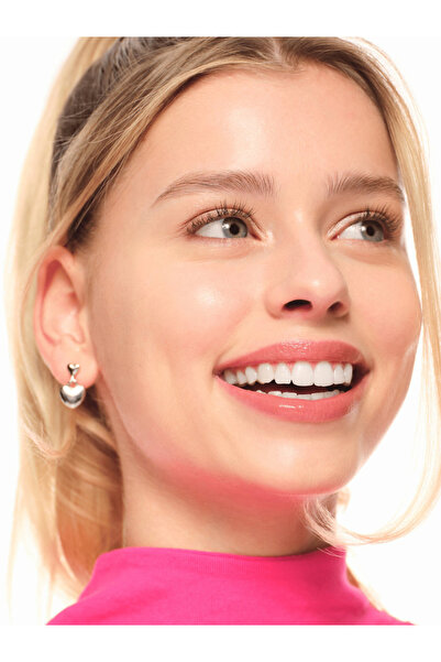 Essence Glossy Glaze High Shine Lipstick 01