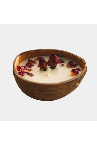 Ziani Scented Candle in Coconut Shell, Thorn