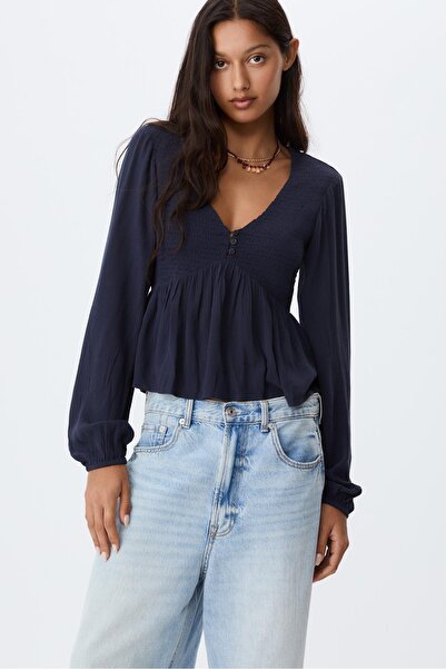 Stradivarius Loose-fitting long sleeve blouse
