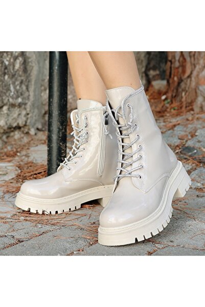 Zerenyus Woint Beige Patent Leather Lace-Up Women's Boots