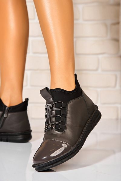 Joana Women's Grey Fur-lined Boots Made of Eco-Leather Edwina