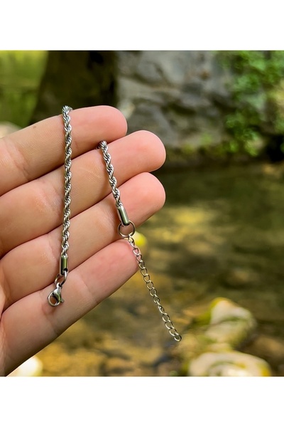 Takı Zanaatkarı قلادة بسلسلة ملتوية من الفولاذ المقاوم للصدأ - تصميم أنيق ومتين