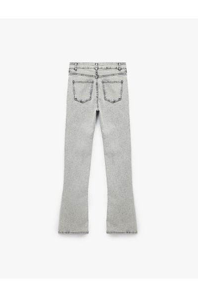Koton Pantaloni din denim cu talie înaltă, slim fit, cu picioare spaniole - blugi evazați