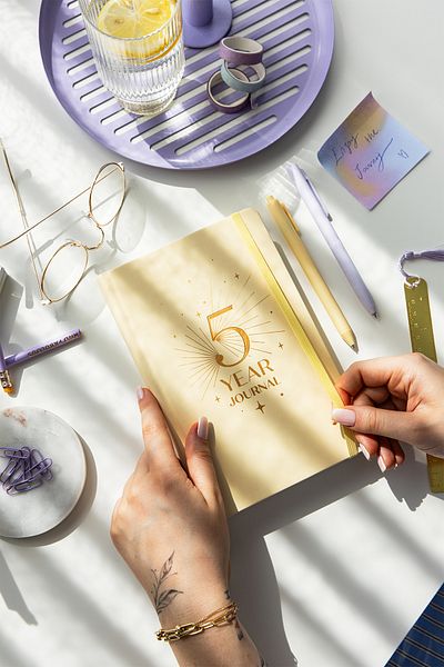 PAPERORA 5-годишен безсрочен дневен бележник 13x21 - жълт