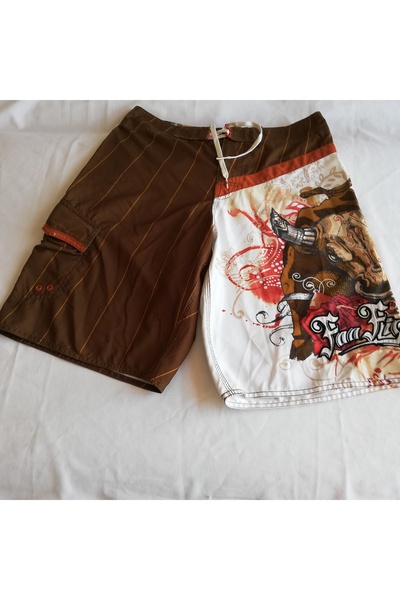 Butik deniz şortu