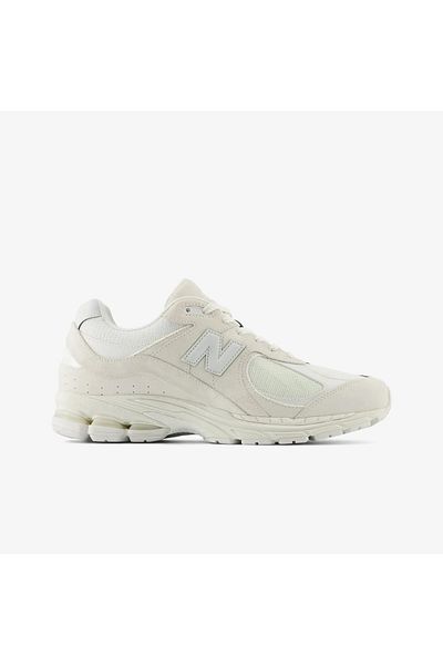 New Balance 2002R'Sea Salt' Cream Sneakers - Hypestep