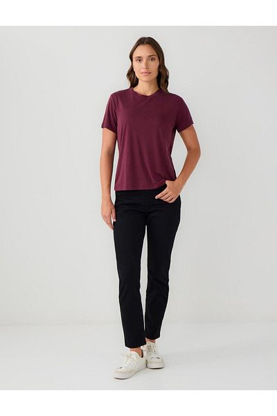 Jimmy Key Burgundy Straight Cut Crew Neck Short Sleeve Basic T-Shirt