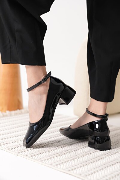 AuroraStore Arilla Black Patent Leather Women's Heeled Shoes