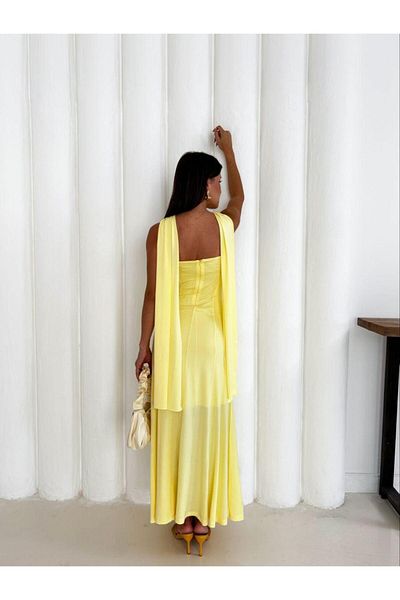 SUYA US WEAR Rochie lungă fără bretele cu detaliu de pelerină