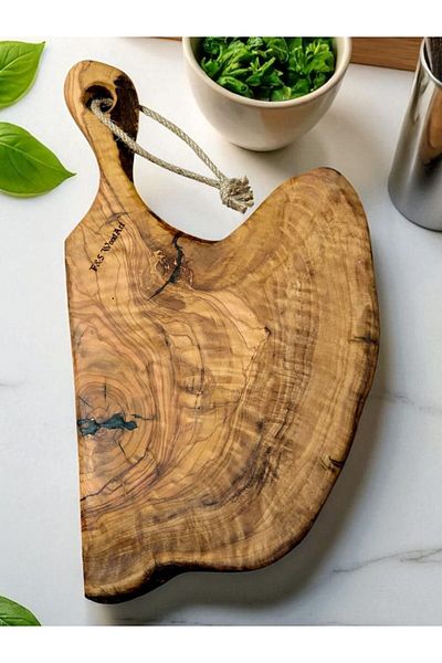 F&S WoodArt 34 X 19 cm Natural Olive Tree Green Epoxy Filled Handle Cutting Presentation Board