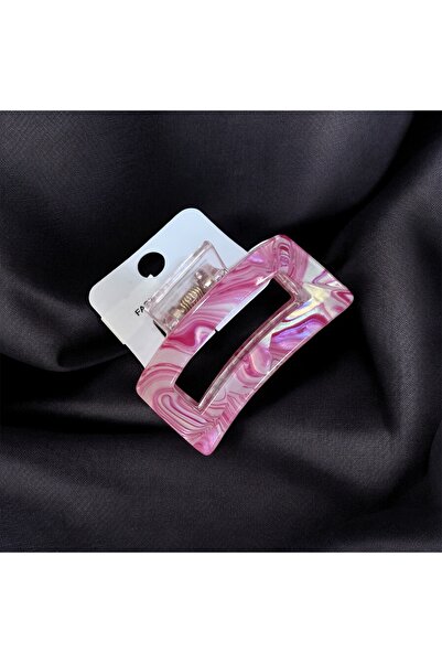 Store Patterned Latch Buckle