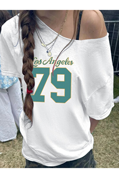 Tarzsokak Bluză albă de damă cu umeri goi și decolteu bărcuță 79 imprimată