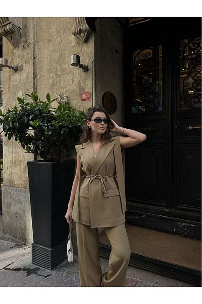 GALAVİP Women's Top and Bottom Double Suit Shoulder Detailed Belted Vest Pants Suit