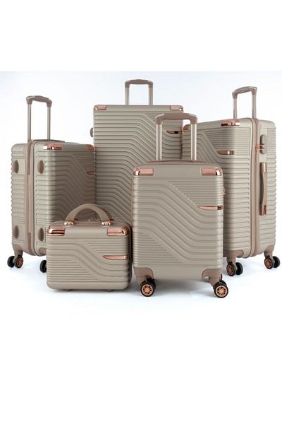 LİMRA 5-piece luggage set with 4 wheels, solid and modern design.