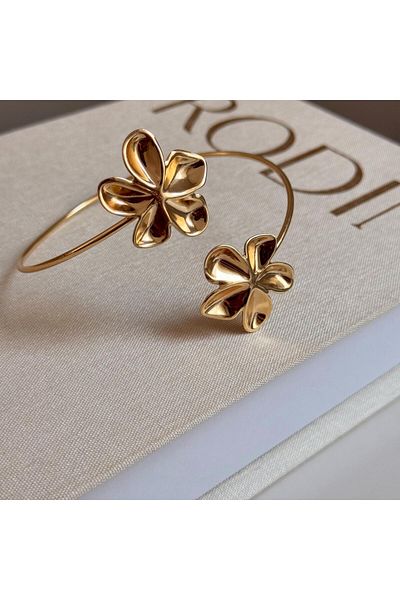 LEROSY CO Gold Color Flower Figured Pazu Bracelet – Elegant and Modern Over-The-Shoulder Women's Jewelry |   Lerosy Co.