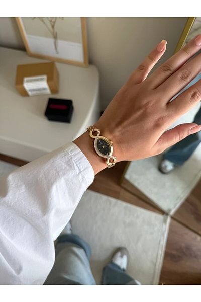 RoseandRoses Enfina Infinity Design Women's Wristwatch Gold (Black Dial)