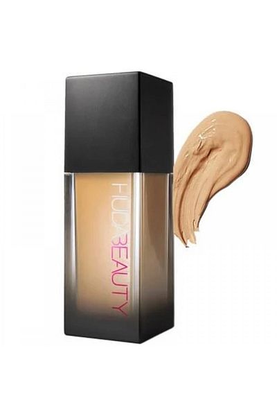 Huda Beauty Huda Beauty Foundation No. 210