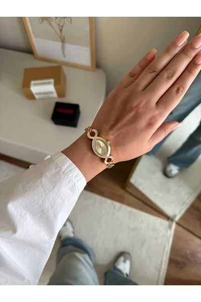 RoseandRoses Enfina Infinity Design Women's Wristwatch Gold (Gold Dial)