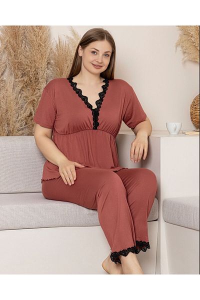 Temporium Women's Plus Size Collar Lace Detail Short Sleeve Bamboo Pajama Set