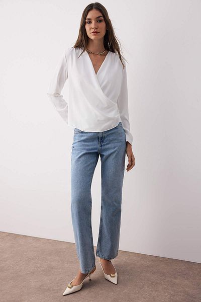 Trendyol Collection Bluză din țesătură din satin ecru dublu piept TWOAW24BZ00423