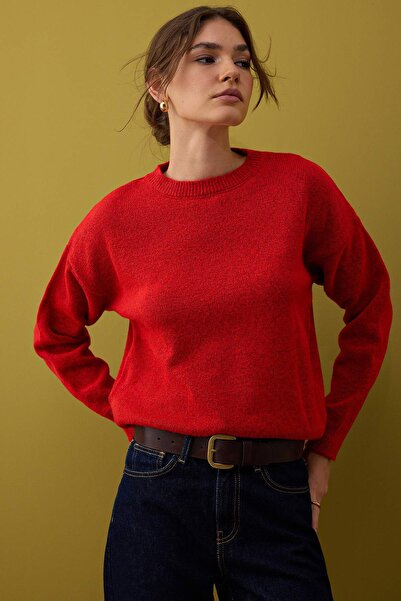 Trendyol Collection Roter, weicher, strukturierter, weiter Schal-Strickpullover TWOAW26KZ00166