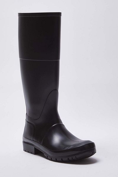 TRENDYOL SHOES Μαύρες οδοντωτές γυναικείες μπότες βροχής με επίπεδη τακούνι 
 TAKAW26CZ000050