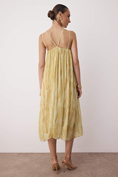 Trendyol Collection Yellow Abstract Accessory Detailed Midi Woven Dress Twoss25El00908