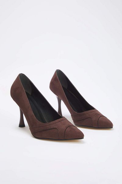 TRENDYOL SHOES Pantofi de damă cu toc subțire maro închis 
 TAKAW26TO00002