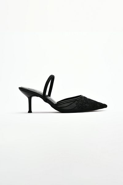 Sister in Love Leda Lace Embroidered Open Back Stiletto
