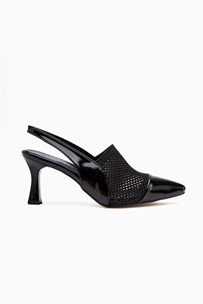 Limoya Mayada Black Patent Leather Closed Toe Heeled Women's Sandals