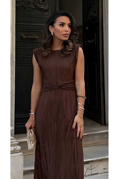 Gülen Moda Φόρεμα σε χρώμα καφέ ελαφρώς λαμπερό και κομψό