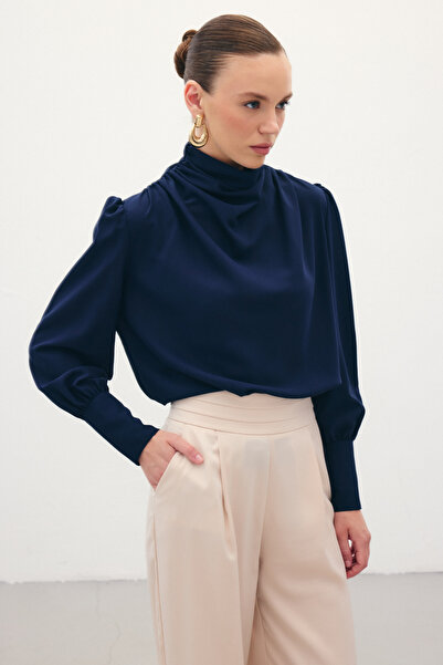 Sateen Тъмносиня блуза - драпировка с детайли