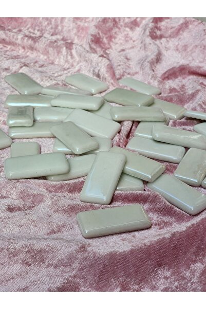 Atölye Öğretmenim Beyaz Cam Mozaik Taşı (3 KG 150 ADET)