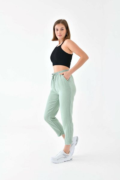 enmodaiçgiyim Pantaloni de damă din țesătură muselină verde 100% bumbac – pantaloni casual cu picioare înguste, buzunare, model confortabil