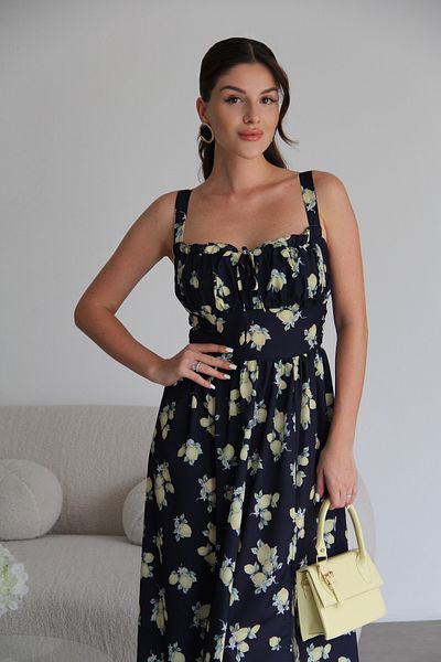 Julidress Rochie premium cu model de lămâie, cu cravată la piept și fante