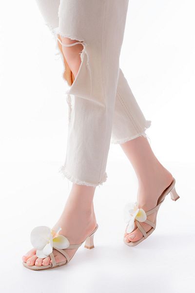 serkanseyyid S-622 Beige Orchid Detailed Thin Heeled Women's Slippers