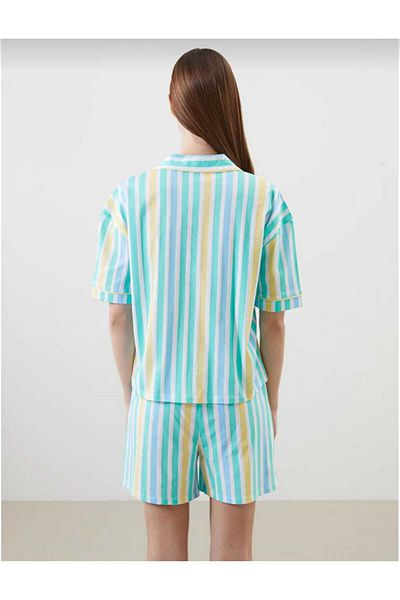 LC Waikiki Σετ πιτζάμες LCW DREAM Sari πουκάμισο με γιακά ριγέ γυναικείο σορτς