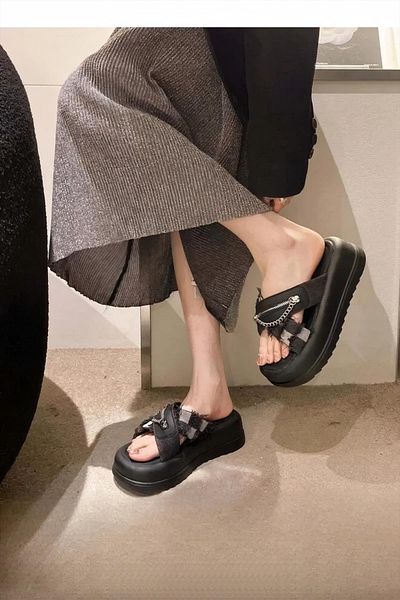 DUNISO Women's Summer Walking Sandals Air Cushion Support Platform Open Toe Slippers