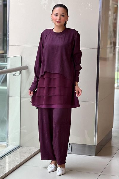 Ghisa Layered Chiffon Detailed Suit