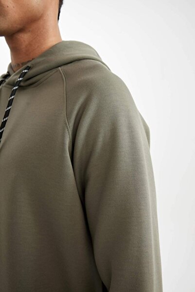 DeFacto DeFactoFit Standart Fit Kapüşonlu Skuba Dalgıç Kumaş Sporcu Sweatshirt C0482AX24AU