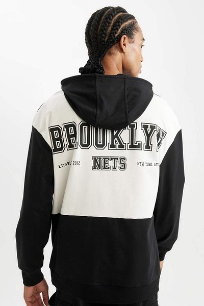 DeFacto Defactofit Black Nba Brooklyn Nets Comfort Fit Hooded Back Printed Sweatshirt C9252Ax24Au