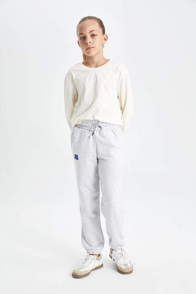 DeFacto Pantaloni de sport Jogger pentru fete Nba Wordmark - Talie elastică și buzunare C9512a824au