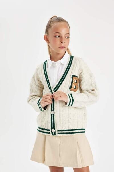 DeFacto Kız Çocuk Triko V Yaka Düğmeli Okul Hırkası C6926A824AU