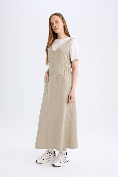 DeFacto Regular Fit V Neck Side Gather Detail Basic Plain Gabardine Sleeveless Maxi Dress C9684Ax24Au