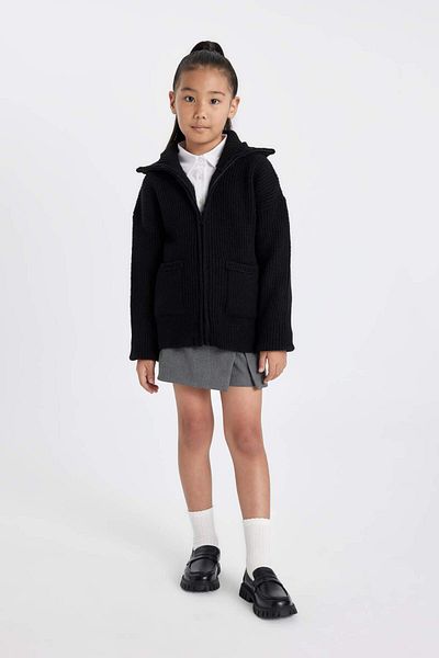 DeFacto Strickwaren für Mädchen, Basic, einfarbig, Stehkragen, Reißverschlusstasche, schwarze Schuljacke C6924a824au