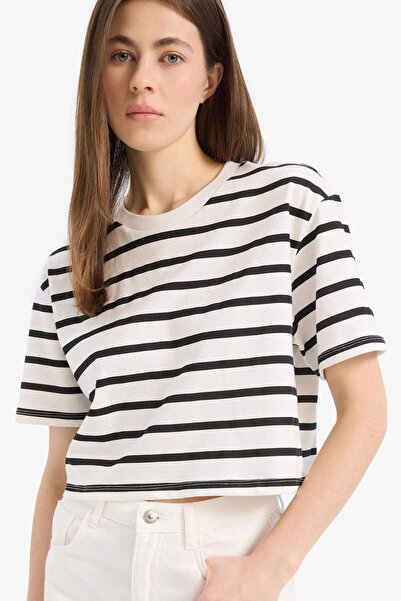 DeFacto Boxy Fit Çizgili Bisiklet Yaka Kısa Kollu Tişört C6199AX24SM
